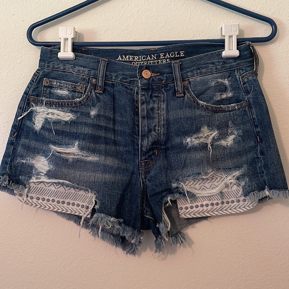 Vintage Hi-Rise Festival Denim Shorts with Embroidered Pockets